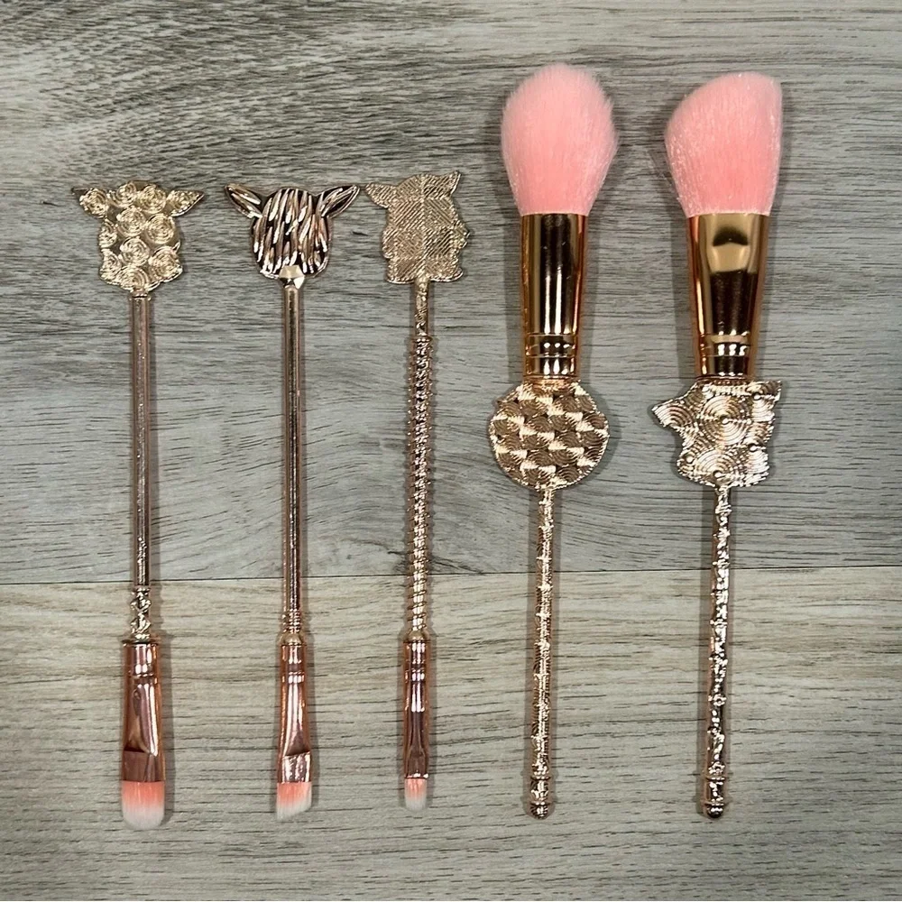New Star Wars Madelorian Grogu Baby Yoda Make Up Brushes Set 5 Pieces Pink Gold